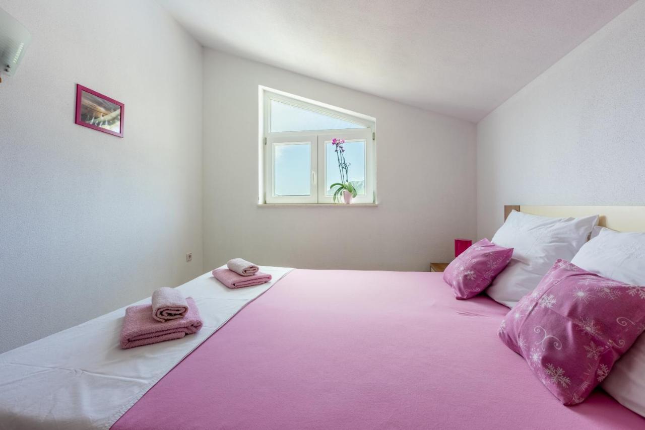 Apartmani Jaric Novi Vinodolski Exterior photo