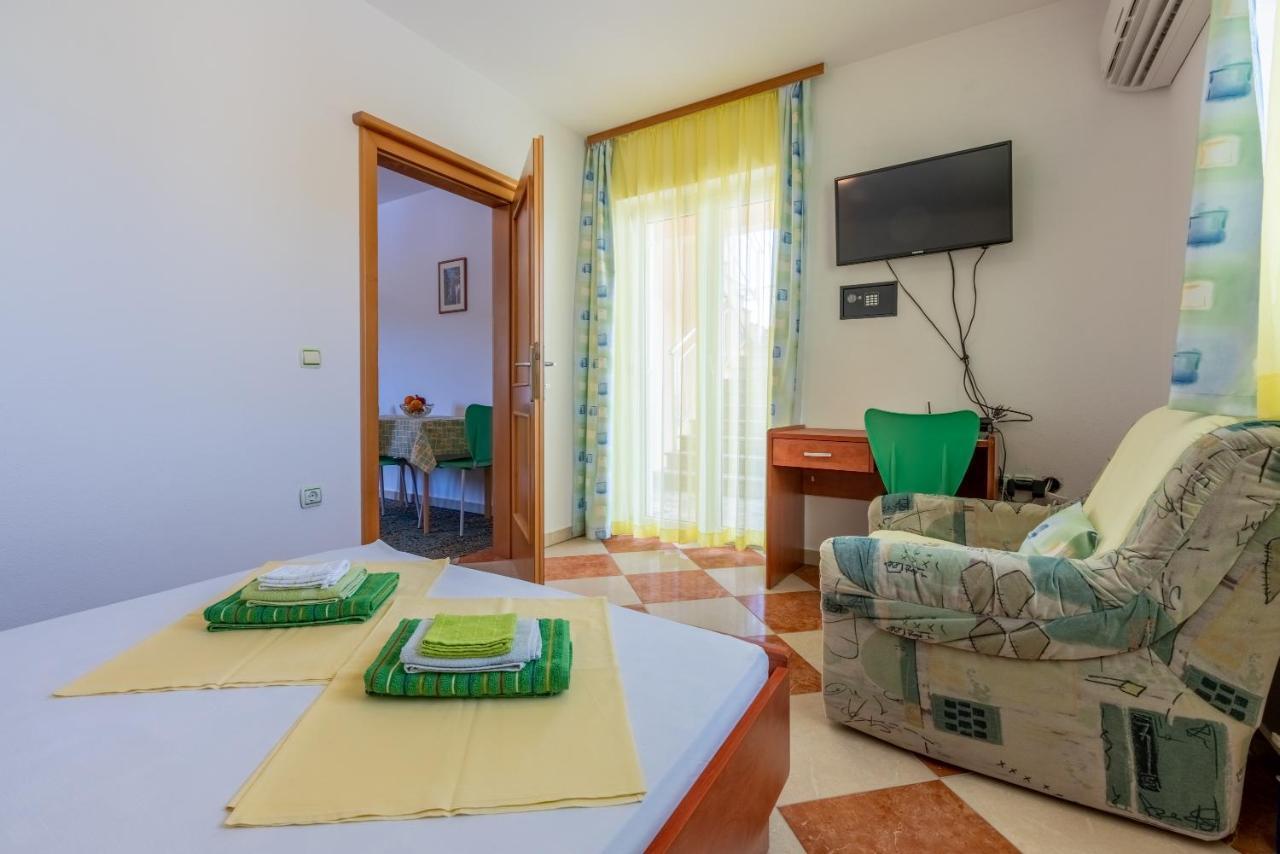Apartmani Jaric Novi Vinodolski Exterior photo