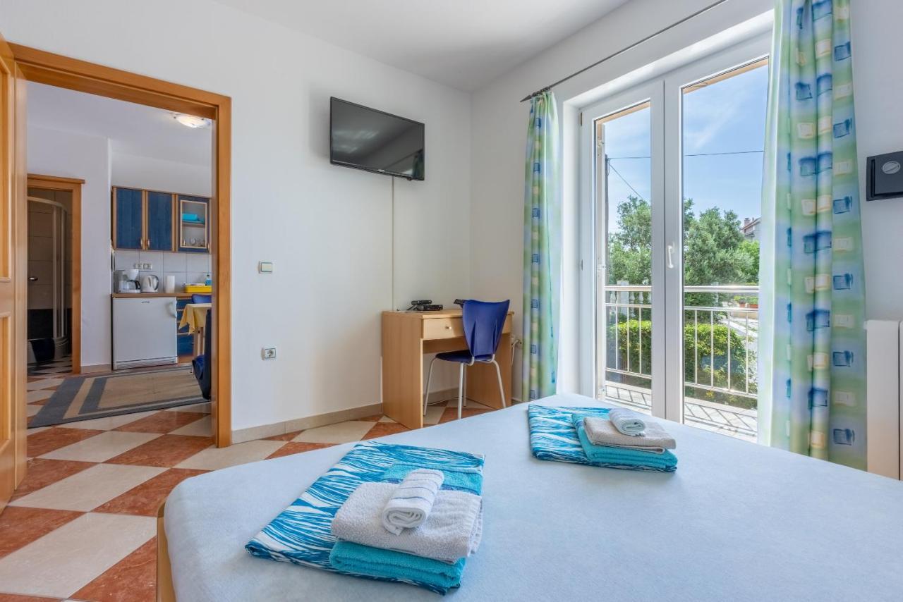 Apartmani Jaric Novi Vinodolski Exterior photo