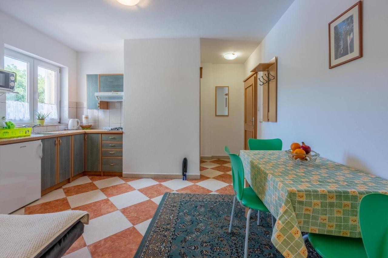 Apartmani Jaric Novi Vinodolski Exterior photo