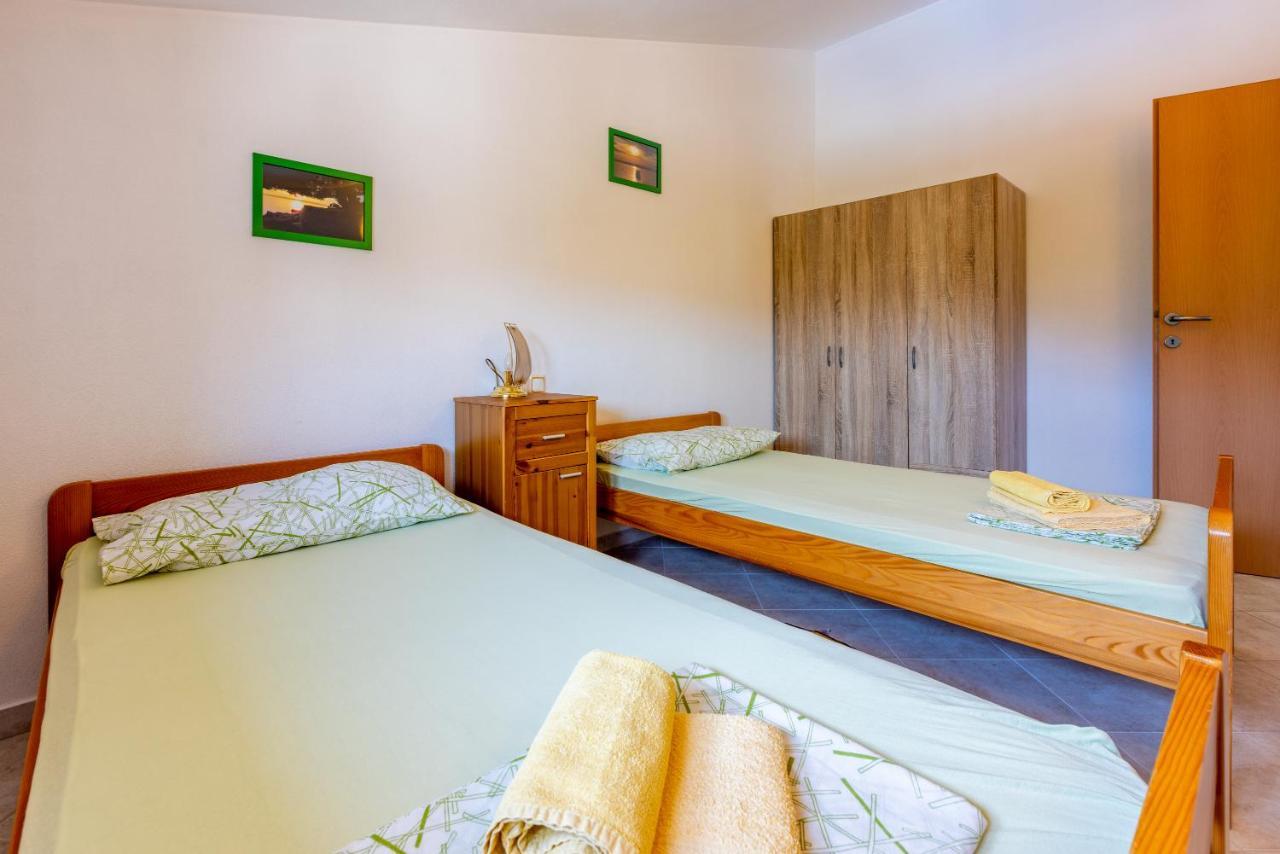 Apartmani Jaric Novi Vinodolski Exterior photo