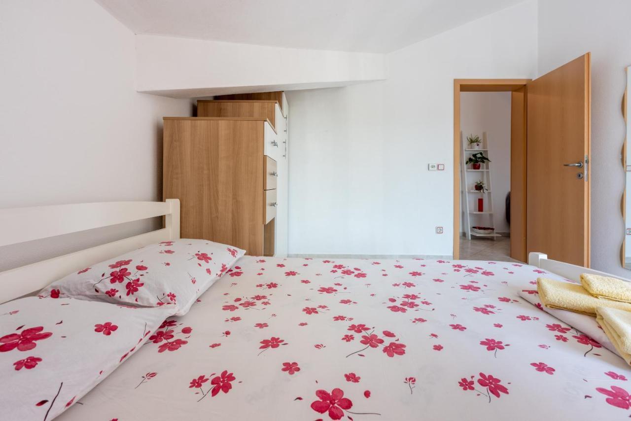 Apartmani Jaric Novi Vinodolski Exterior photo