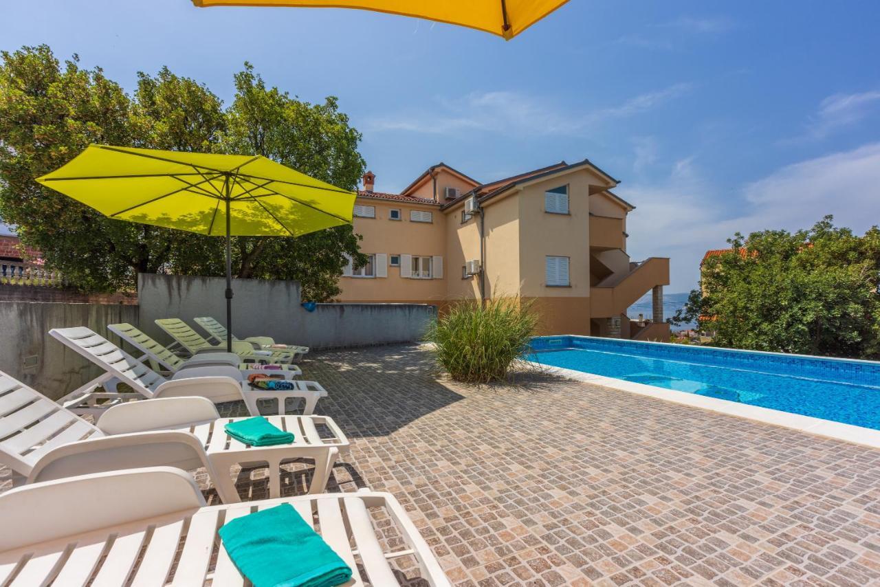 Apartmani Jaric Novi Vinodolski Exterior photo