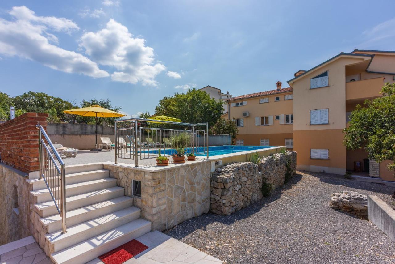 Apartmani Jaric Novi Vinodolski Exterior photo