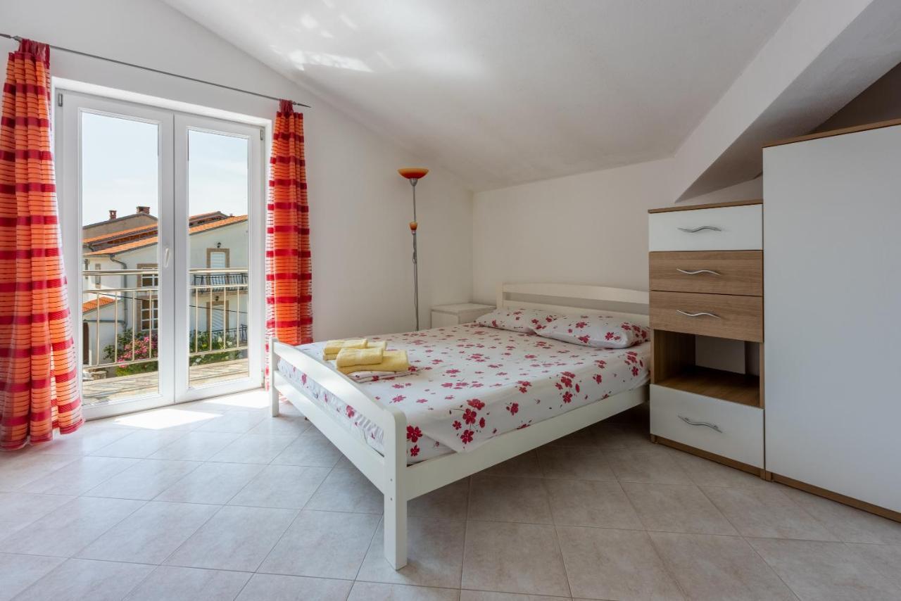 Apartmani Jaric Novi Vinodolski Exterior photo